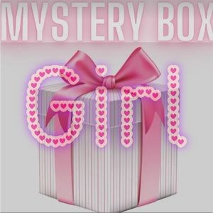 Baby girl Mystery box. Preloved clothing 3 to 6 months